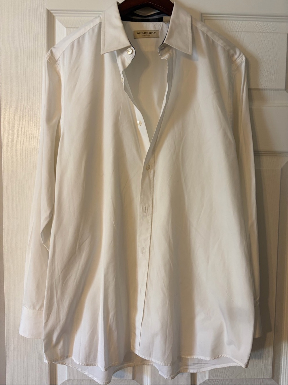 Burberry Men's White Classic Button-Up Shirt size 17  34/35